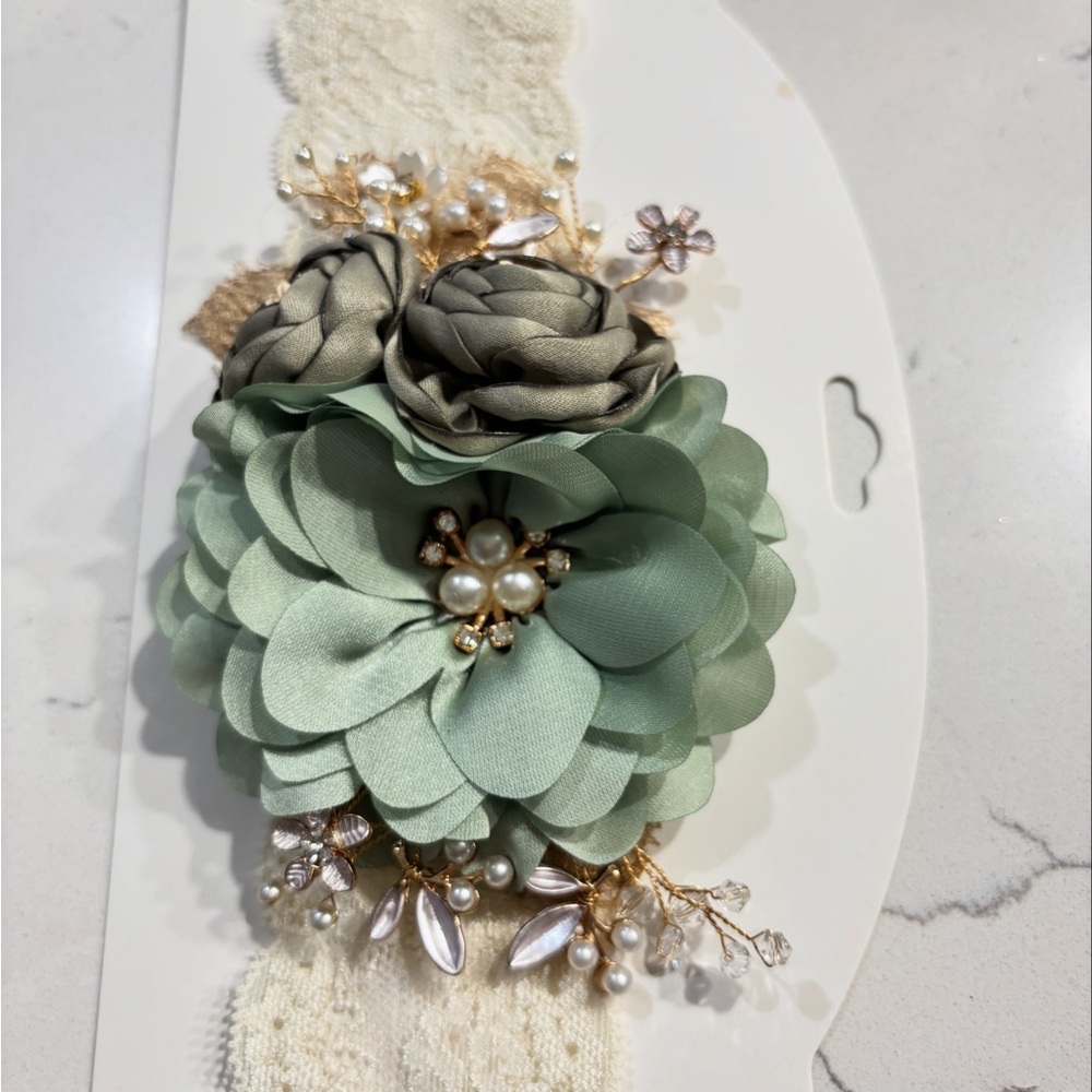 Elegant Floral Hair Accessory in Mint Green Headband for girls